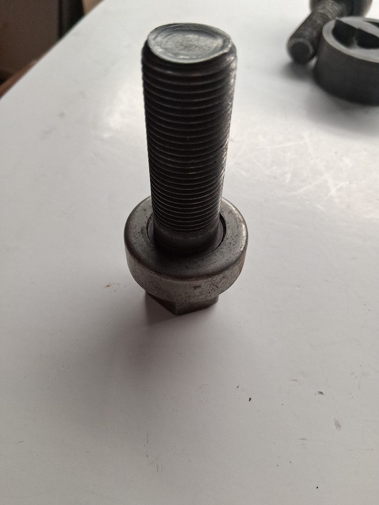 GREENLEE 500-4040 DRAW STUD FOR KNOCKOUTS