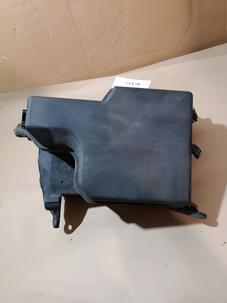 2011-2016 Toyota Sienna Engine Fuse Box OEM