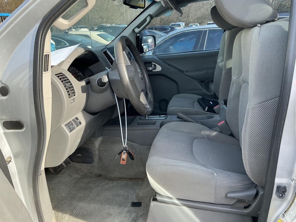 FRONTIER 2016 Glove Box 4971752