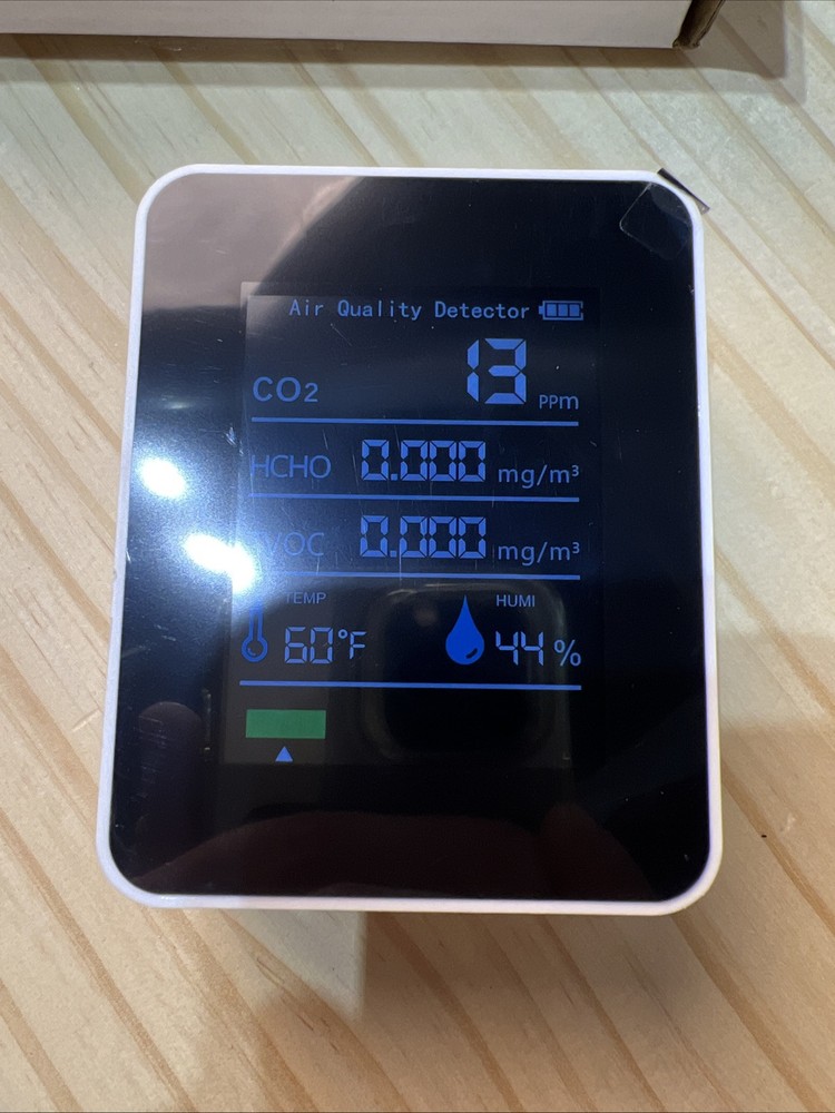 Air Quality Detector (White) (Open Box)