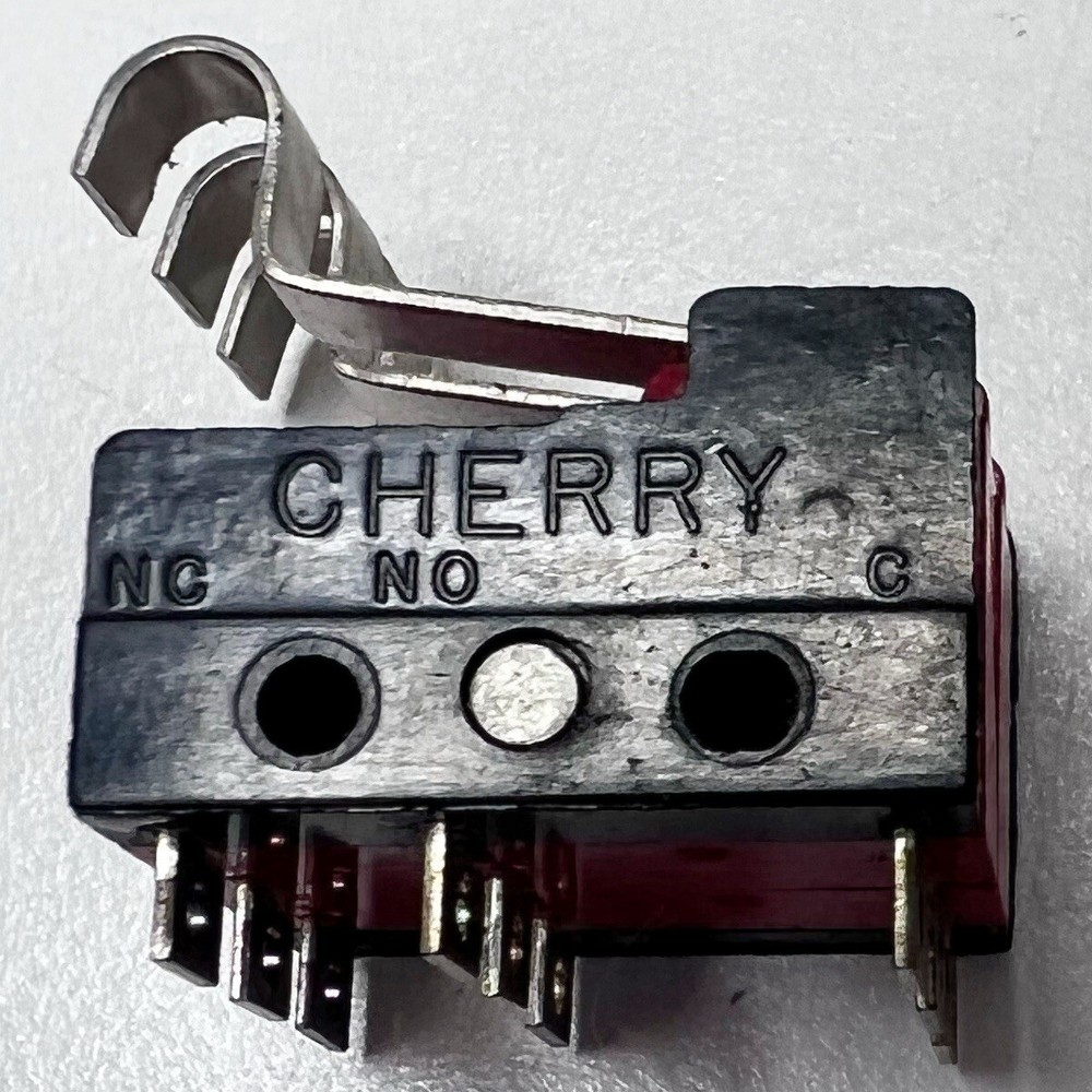 2X CHERRY E62 Triple Hinge Lever Snap Action 10A 125-250 Volt Micro Switch
