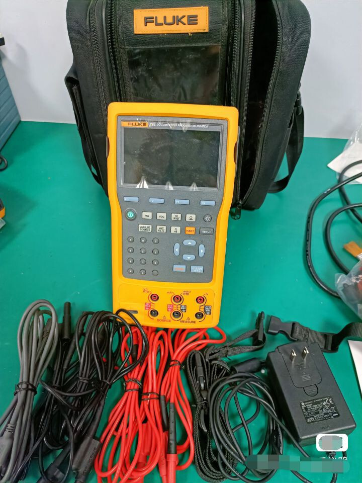 Fluke 754 Documenting Multifunction Process Calibrator HART NIST Calibrated Data