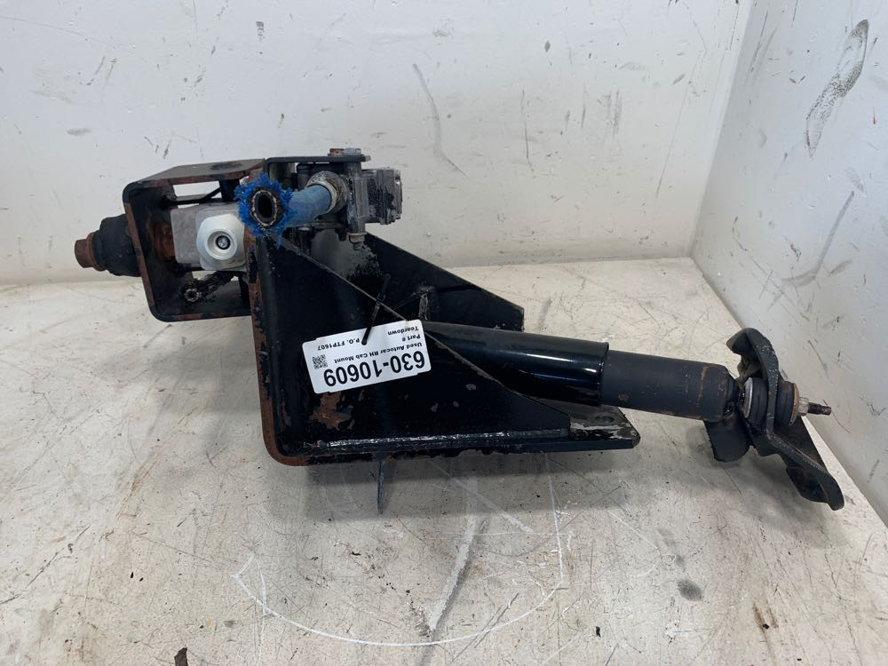 2008 Autocar WX Cab Mount (630-10609)