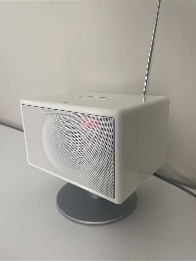 Geneva Sound System Model S White