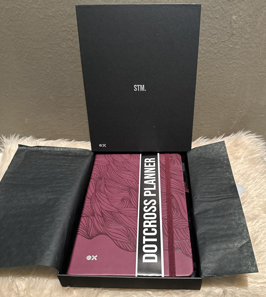 STM. DotCross Planner - Purple - 2023