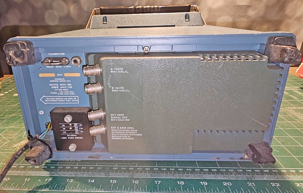 Tektronix 466 Storage Oscilloscope + DM44