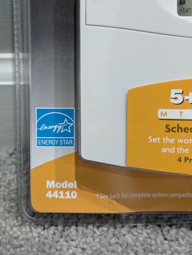 Hunter Set & Save Programmable Thermostat for Heating & Cooling 44110 NEW