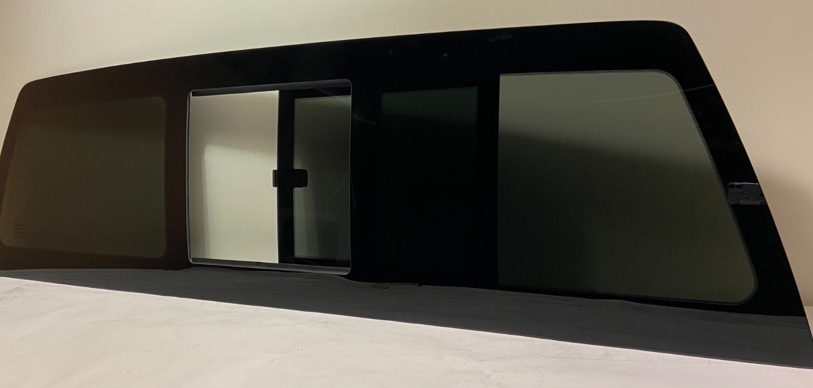 Fits 1999-2006 Chevy Silverado Manual Sliding Window Back Glass ( One Panel)
