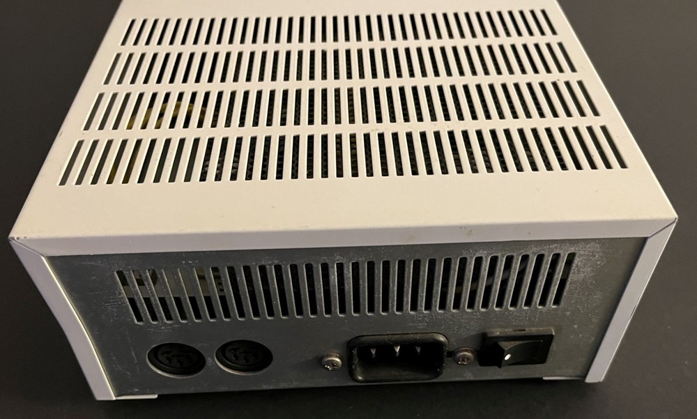Newtronics FSD-1 5.25" Floppy Disk Drive Mitsumi D500 Commodore