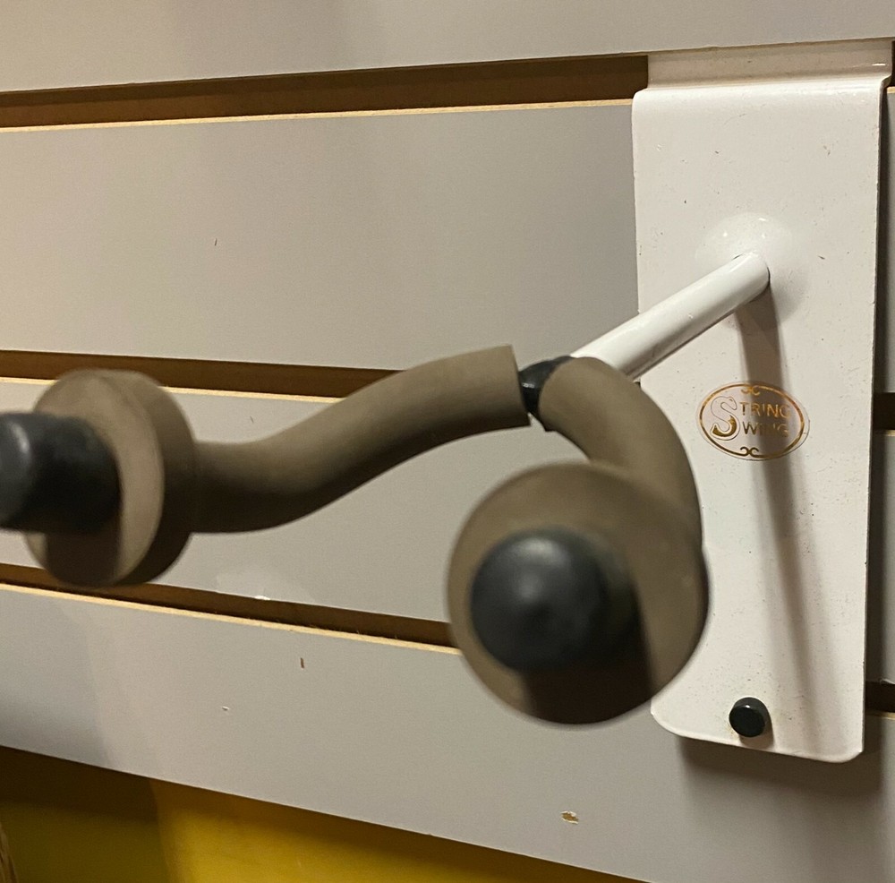 Slat Wall Accessories: String Swing