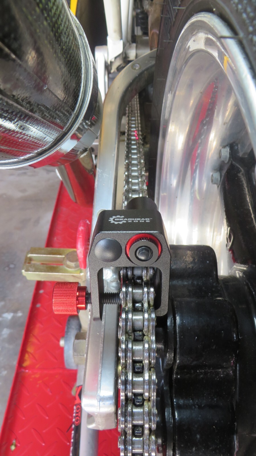 Laser Chain and Sprocket Alignment Tool - Gearhead Zone