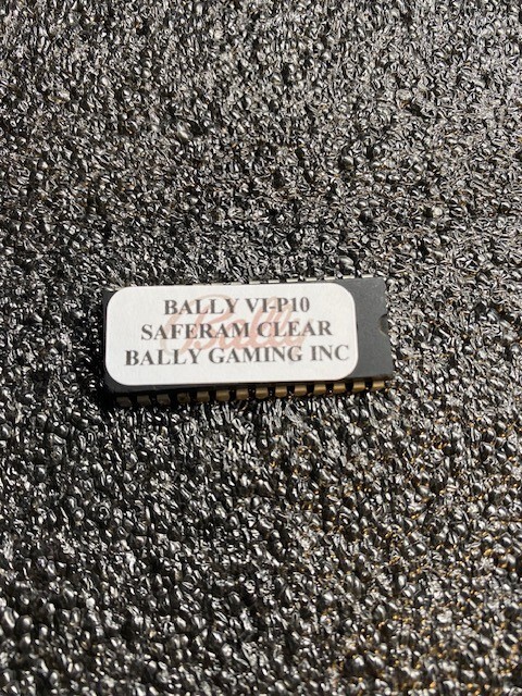 Bally Game Maker VIP P-10 Clear / Set Chip