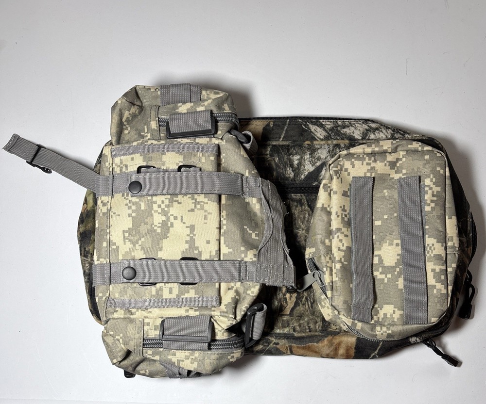 Lot (3) Camo Accessory Bags