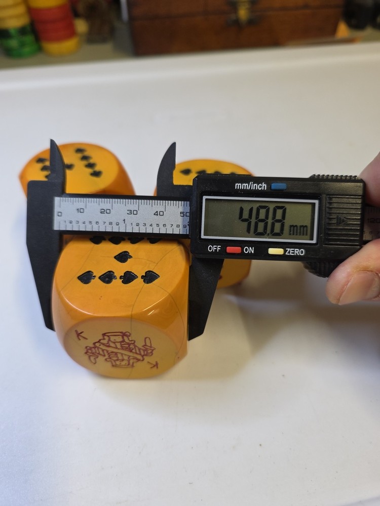 Bakelite Poker Dice 2" Jumbo • 3 Pieces