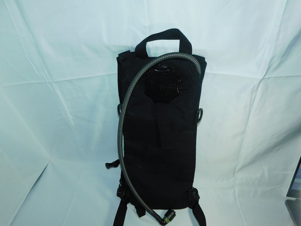 HYDRATION PACK Source Sport 2L Hydration  Black Backpack NEW
