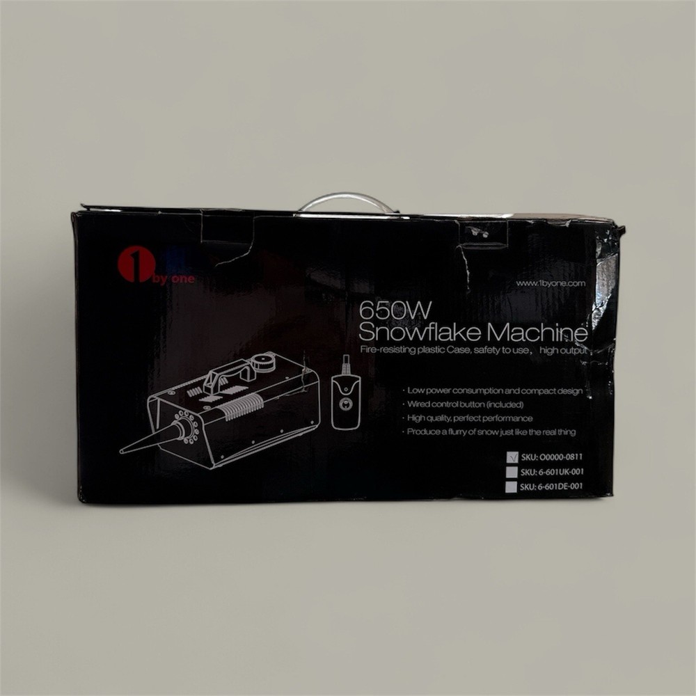 1 By One 650w Snowflake Machine. (New Open Box Item)