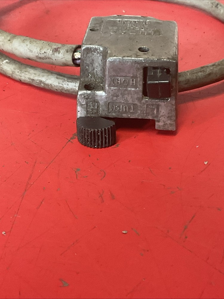 VINTAGE LUCAS MODEL 181 SA MOTORCYCLE INDICATOR,HORN HANDLEBAR CONTROL SWITCH