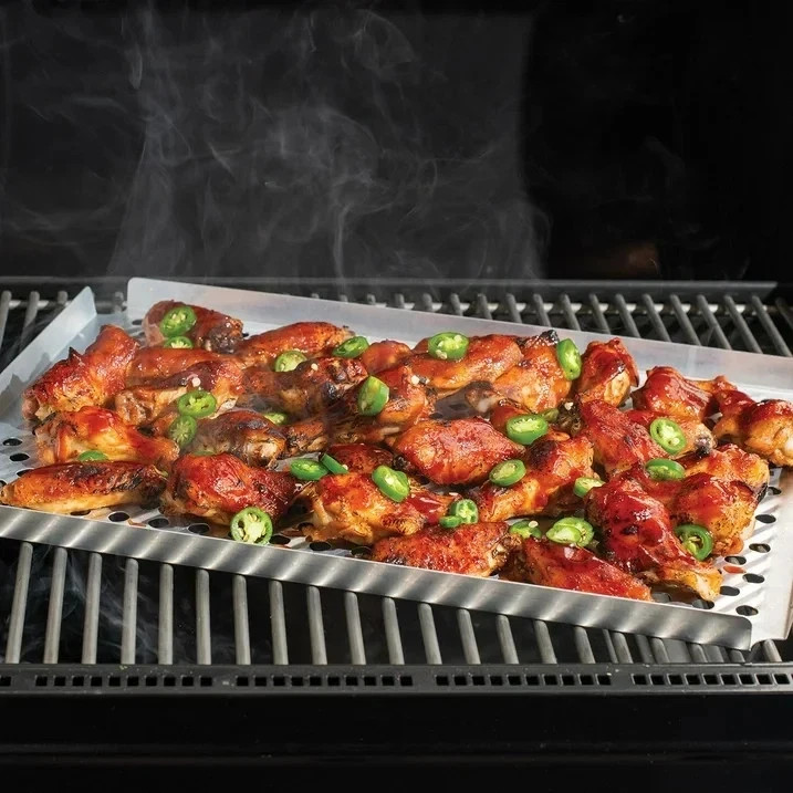 Nordic Ware 3-Piece Crisping & Roasting Pan Set with Lid – Nonstick Bakeware.