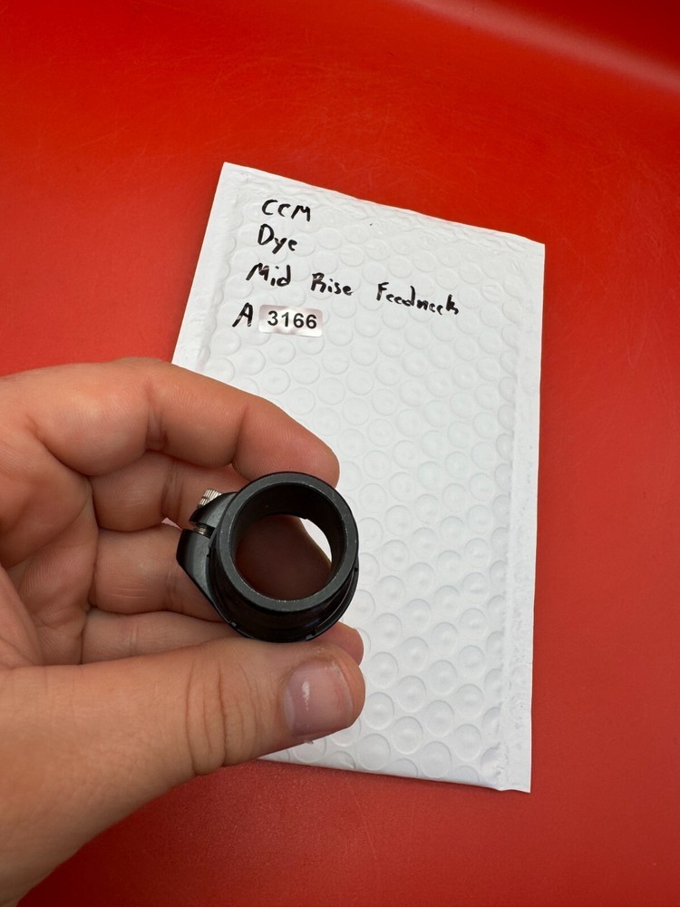 CCM Dye Mid Rise Feedneck