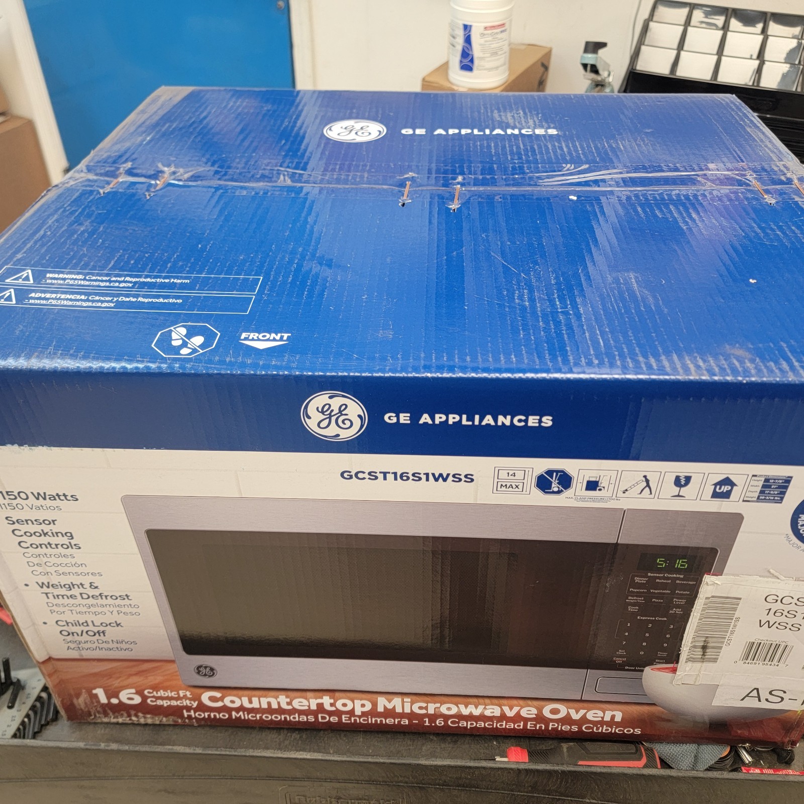 GE 1.6 Cu. Ft. Countertop Microwave Oven | GCST16S1WSS | NOB