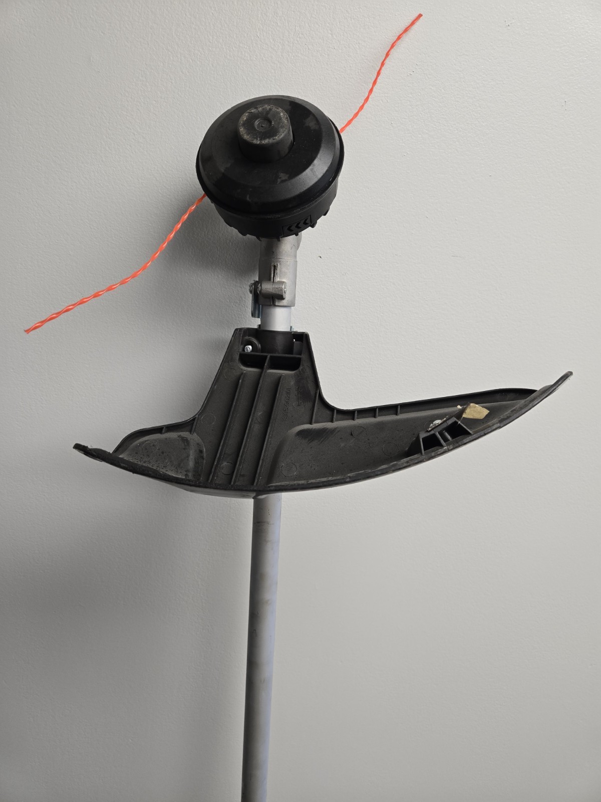 CRAFTSMAN GAS TRIMMER. 4-CYLCE 26.5cc.