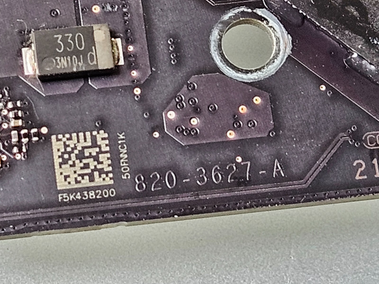 Matched Pair of AMD FirePro D300 2GB Video Card A & B For Mac Pro A1481 + Mount