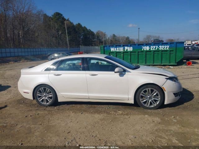 MKZ 2013 Glove Box 4954251