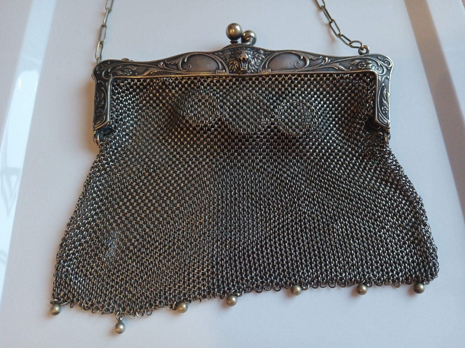 Antique Silver Plated Ornate Lion Mesh Hand Bag Purse W/ Change Holder