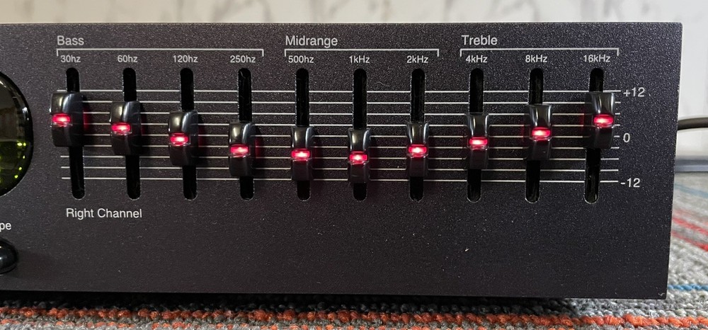 AudioSource EQ 100 10 Band Equalizer With Spectrum Display