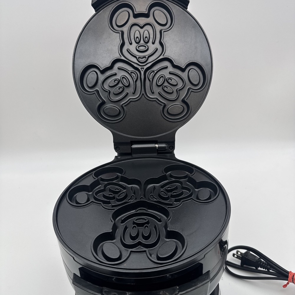 Disney Mickey Mouse MIC-62 Double Flip Waffle Maker 6 Mini Waffles Rotating Work