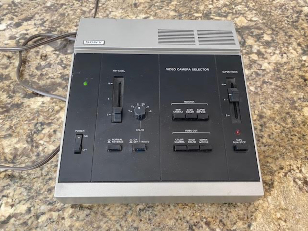 Sony Video Camera Selector -HVS-2020