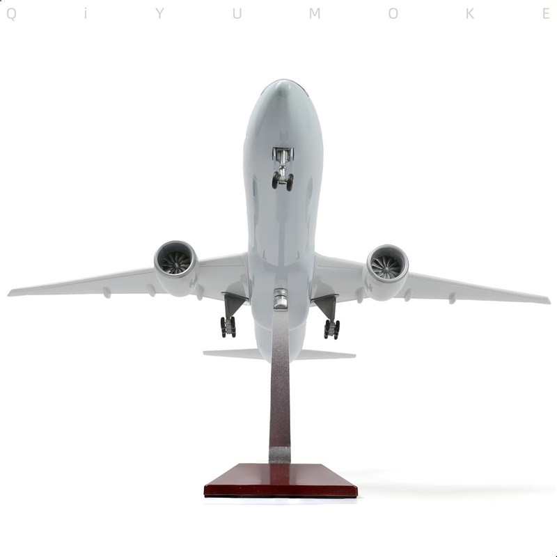 Boeing 777-300ER American Airlines 1/130 Scale Diecast Model Plane 47CM Display