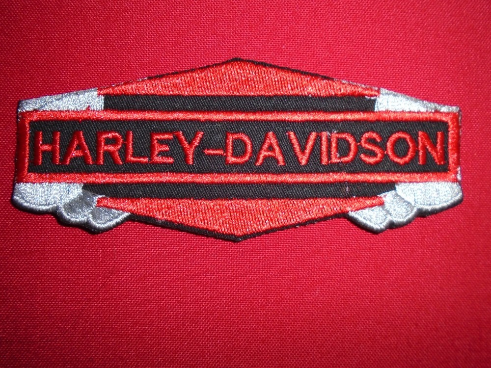 Iconic Motorcycle HARLEY-DAVIDSON Machine Embroidered Pocket Patch