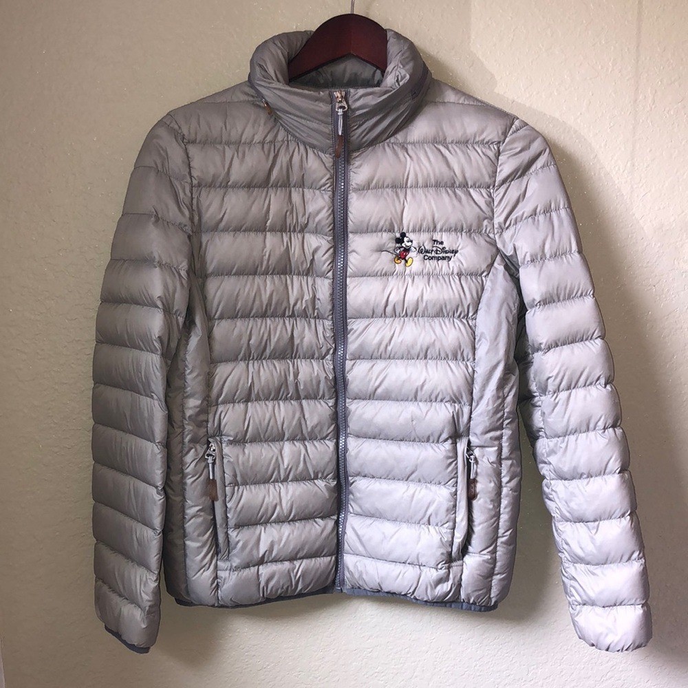 Tumi Packable Puffer Down Jacket Walt Disney Productions Silver