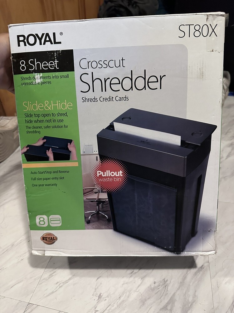 Royal 8 Sheets Crosscut Shredder