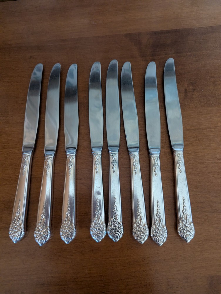 8-VINTAGE KING EDWARD MOSS ROSE NATIONAL SILVER SILVERPLATE DINNER KNIVES 9-1/4"