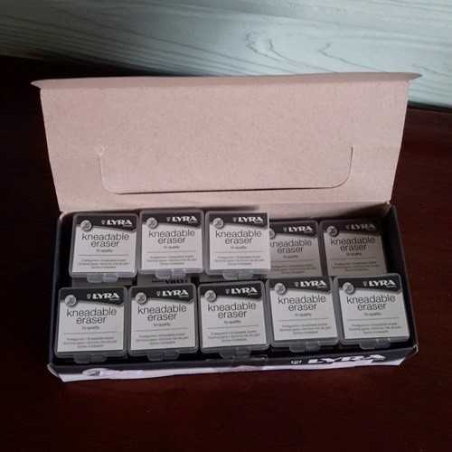 Lyra Kneadable Eraser Putty Rubber in Re-Sealable Case