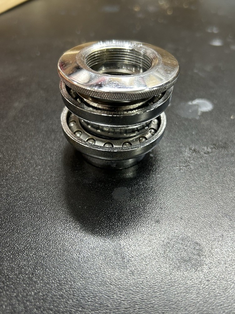 Schwinn  Threaded Headset Sting Ray Predator BMX