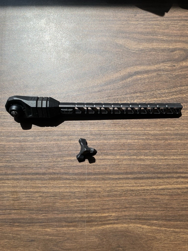 Mathews 8" Bridge-Lock Bow Stabilizer Black