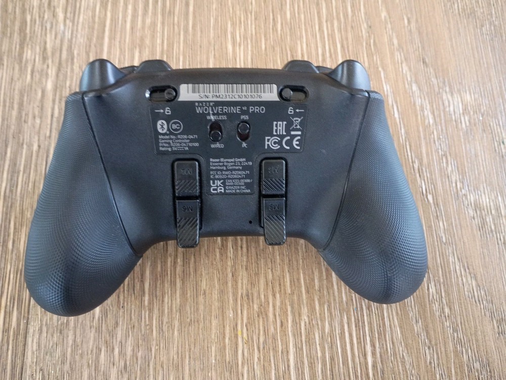 Razer Wolverine V2 Pro Controller for Sony PlayStation 5 - Black (No Dongle)