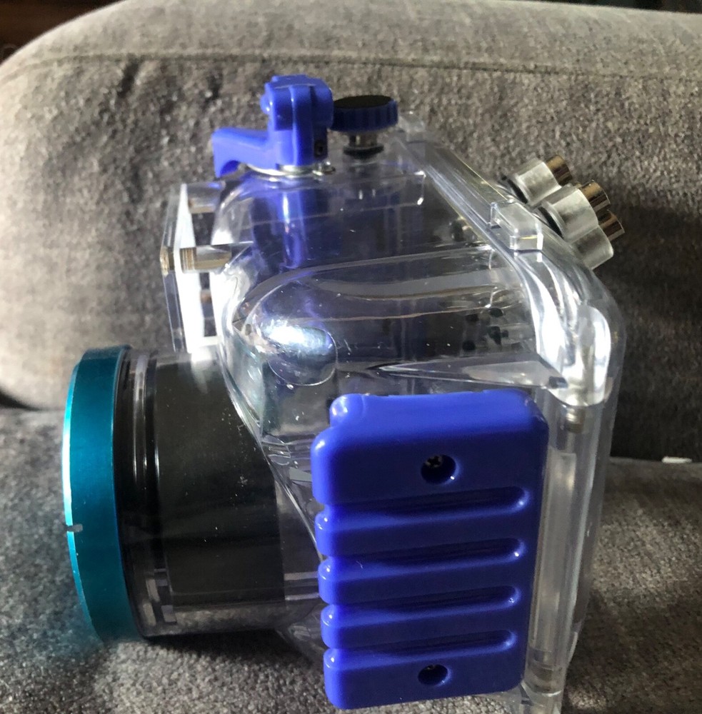 Olympus Camedia PT-010 Underwater Camera Housing 30 Meter Case