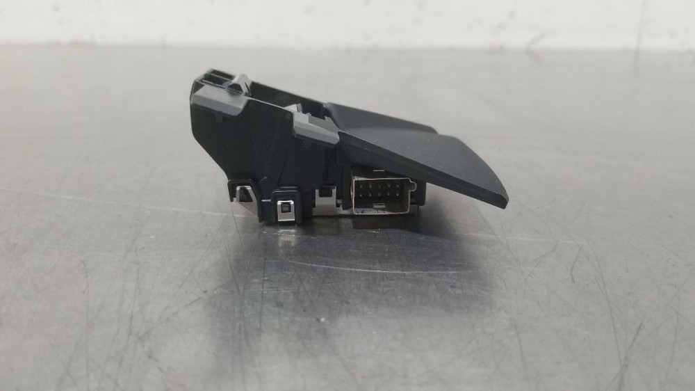 23 2023 MINI COOPER WINDSHIELD MOUNTED FRONT VIEW CAMERA 6651643385751C