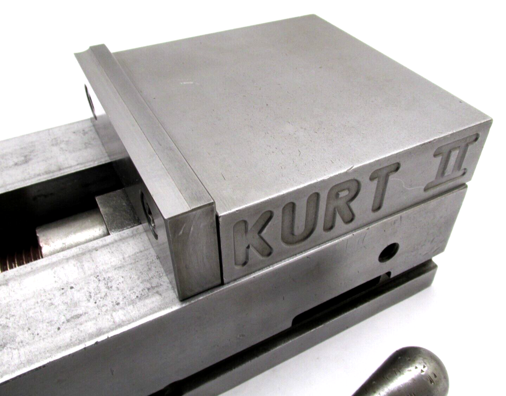 KURT 6" PULL-TYPE II CNC MACHINE VISE w/ JAWS & HANDLE - #PT600