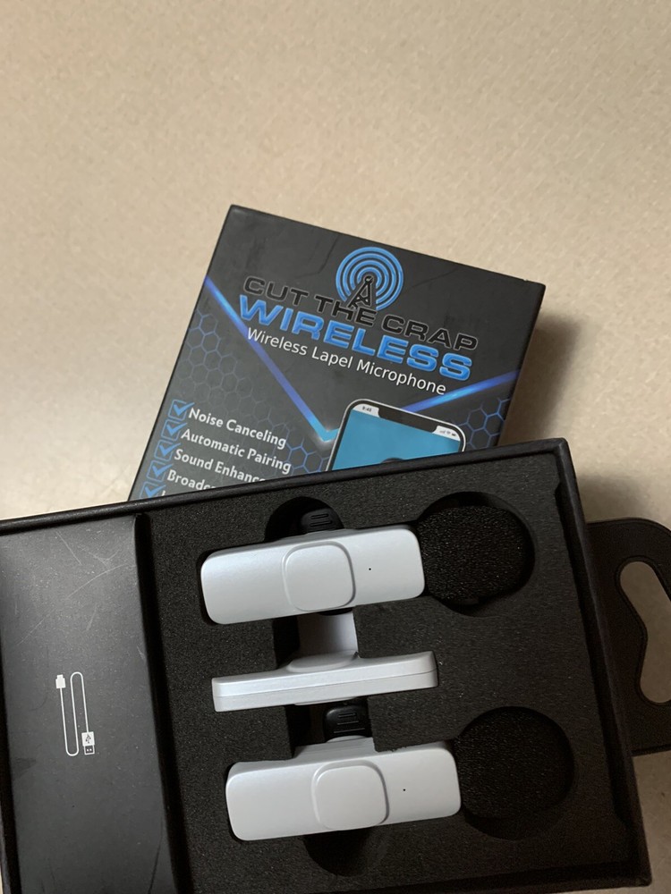 Wireless Lapel Microphone for Iphone/Ipad