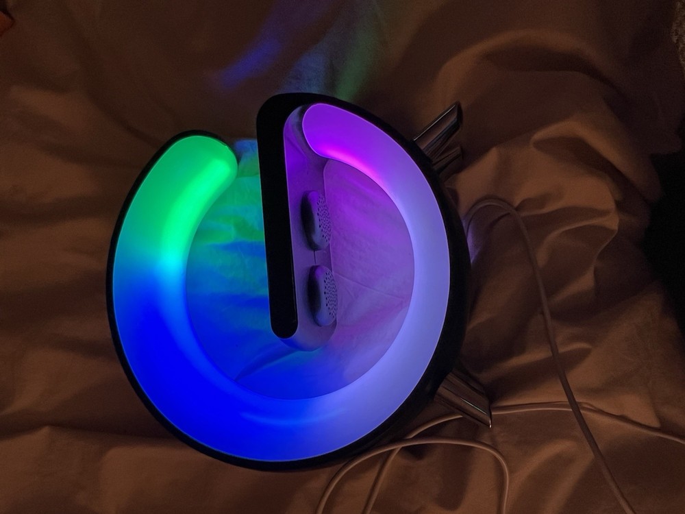 G Shaped Light Bluetooth Speaker