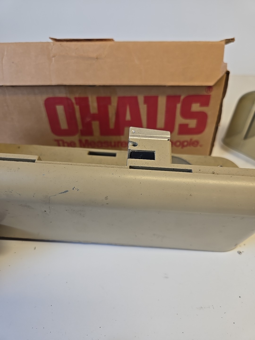 OHAUS Model 10-10 Reloading Balance Beam Scale (In Original Box)