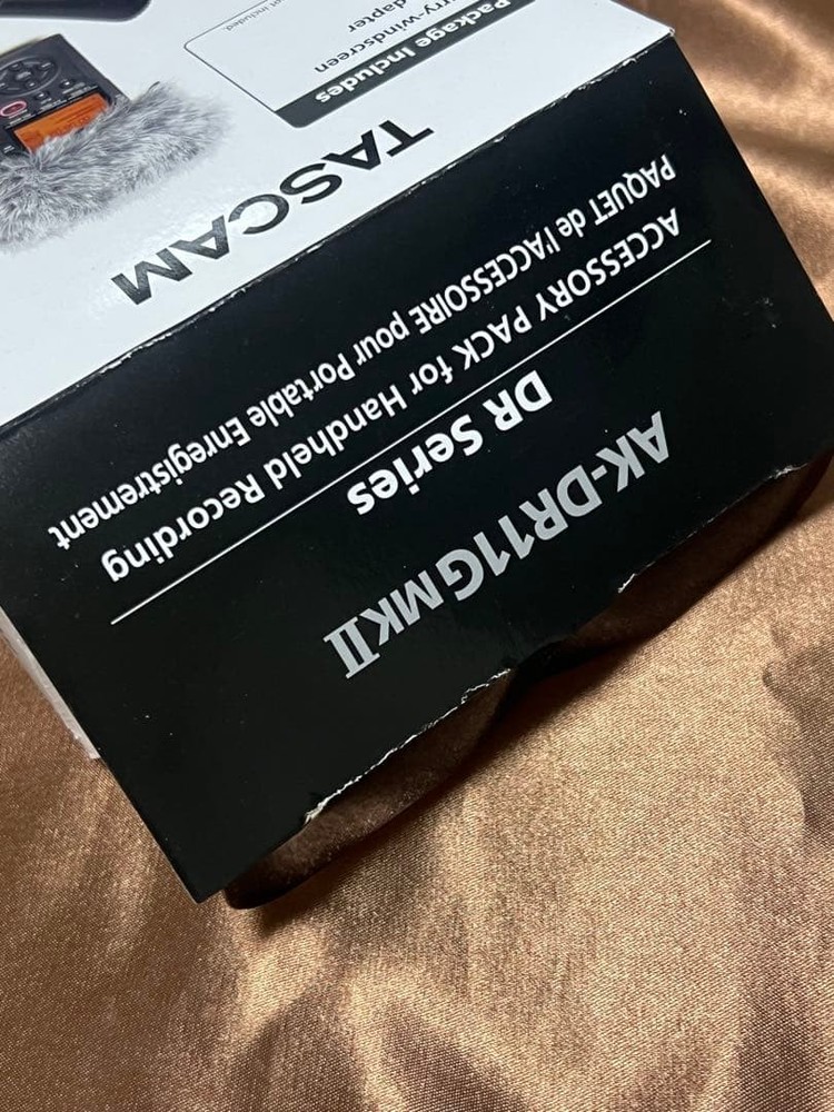 TASCAM DR-05X Portable Recorder All Function Tested w/ Box Manual