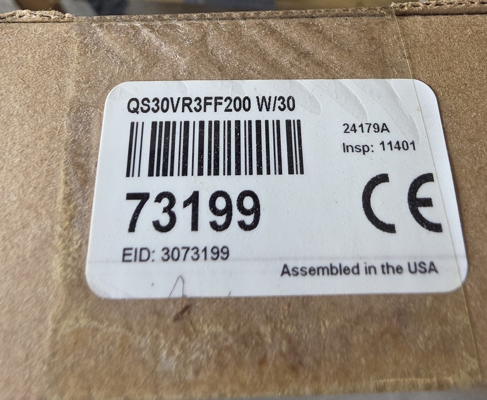 Banner QS30VR3FF200 W/30 Sensor with Cable