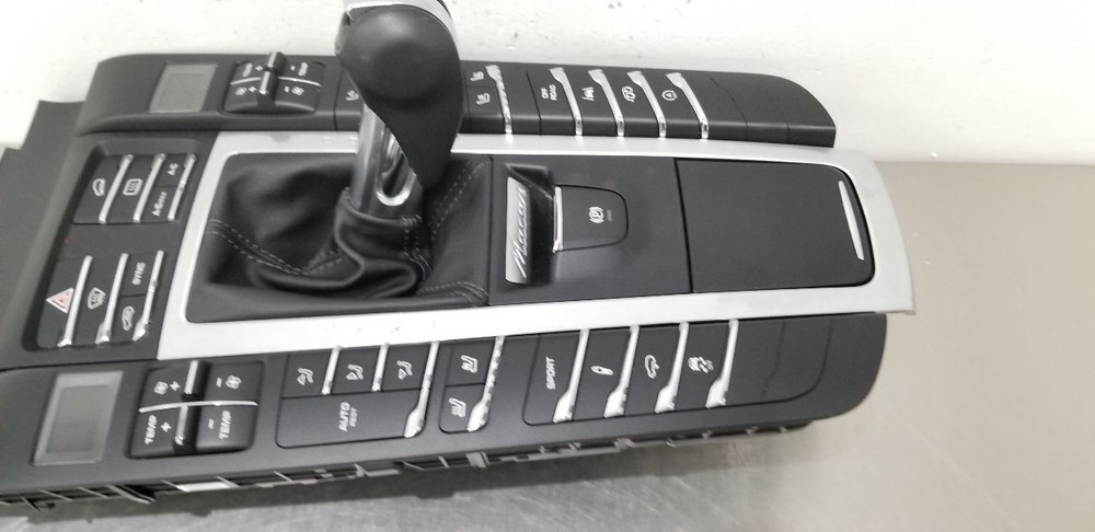 17 PORSCHE MACAN GTS 95B FRONT FLOOR CENTER CONSOLE CONTROL PANEL