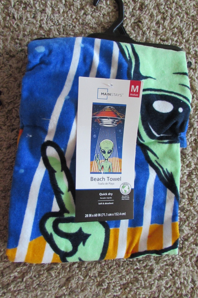 MAINSTAYS NEW/pkg medium beach towel ALIEN & UFO - 28"x60"
